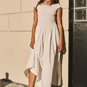 NWOT Ceci smocked midi dress by Free People in size Small